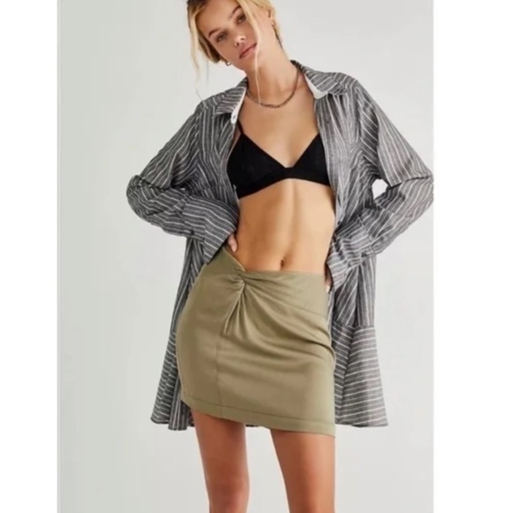 FREE PEOPLE | Night Dreamer Twist Mini Skirt